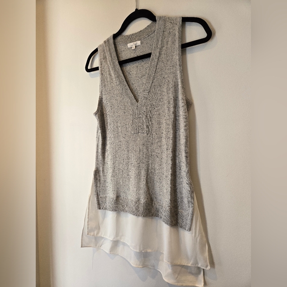 Camber & Grace Grey Knit Sleeveless Top with White Underlay Size Small - Picture 1 of 6
